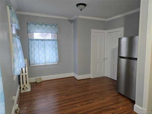 92 Wavecrest Street, Valley Stream, NY 11581