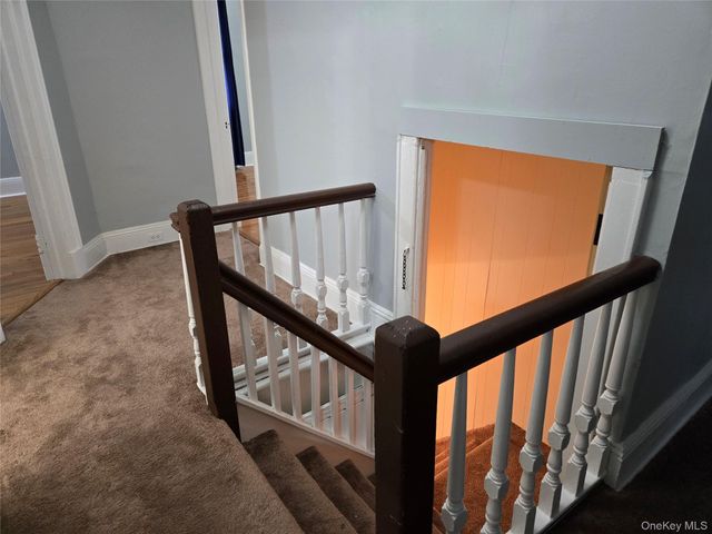 92 Wavecrest Street, Valley Stream, NY 11581