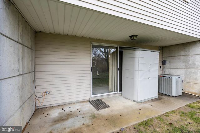 328 CARLYN CT, Downingtown, PA 19335