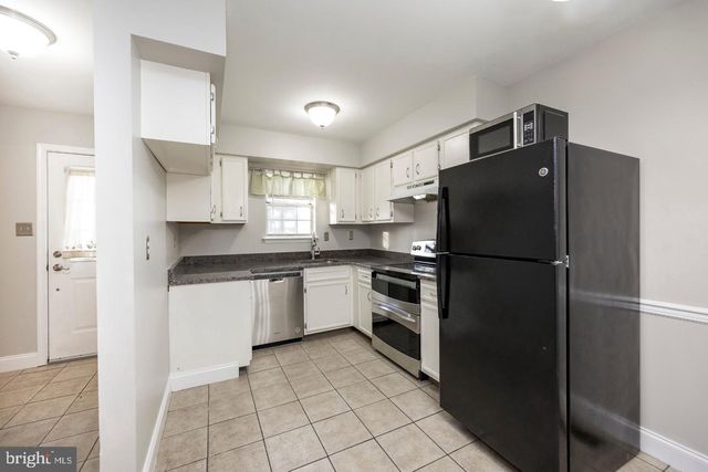 328 CARLYN CT, Downingtown, PA 19335