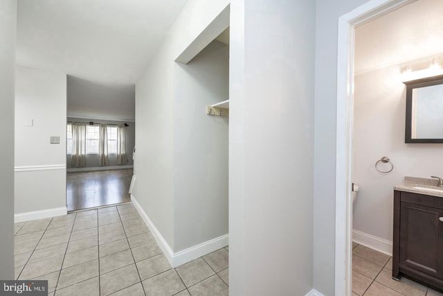 328 CARLYN CT, Downingtown, PA 19335