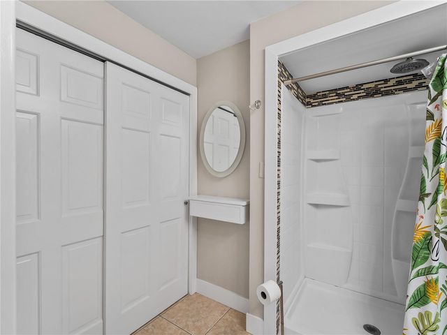 4668 OAK HILL LANE 40, Sarasota, FL 34232