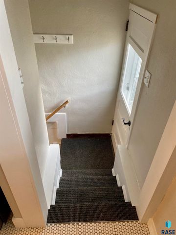 717 S Glendale Ave Avenue, Sioux Falls, SD 57104