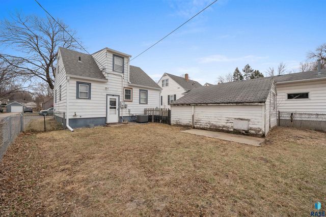 717 S Glendale Ave Avenue, Sioux Falls, SD 57104