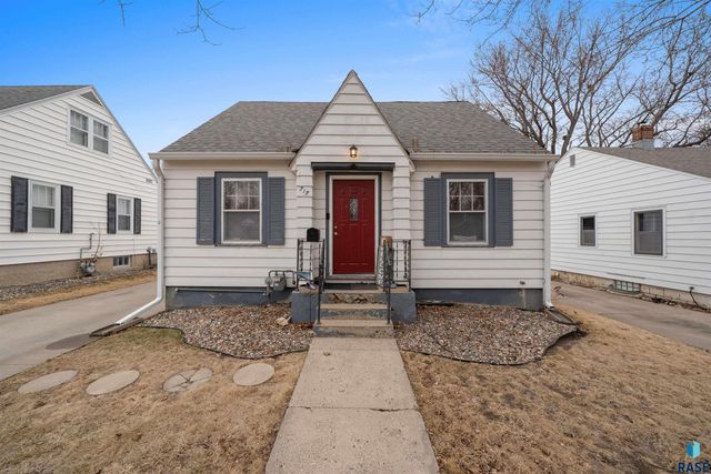 717 S Glendale Ave Avenue, Sioux Falls, SD 57104