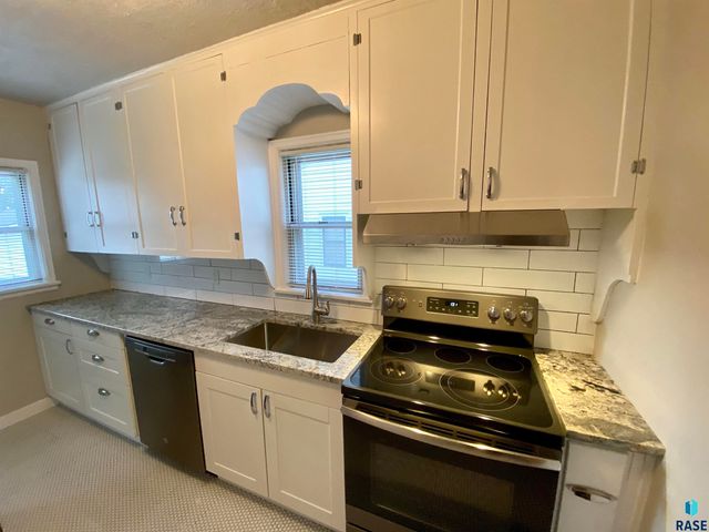 717 S Glendale Ave Avenue, Sioux Falls, SD 57104