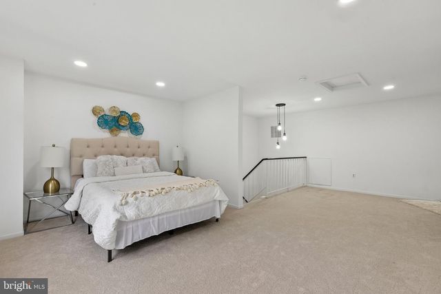 3476 CALEDONIA CIR, Woodbridge, VA 22192