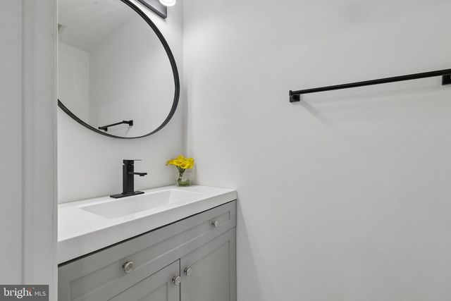 3476 CALEDONIA CIR, Woodbridge, VA 22192