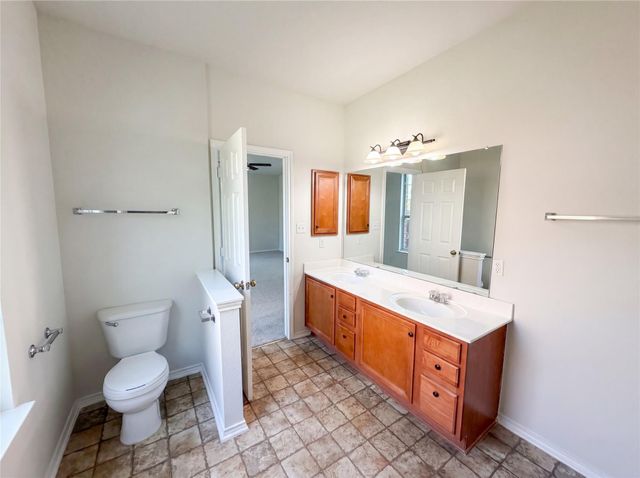 807 Yosemite TRL, Taylor, TX 76574