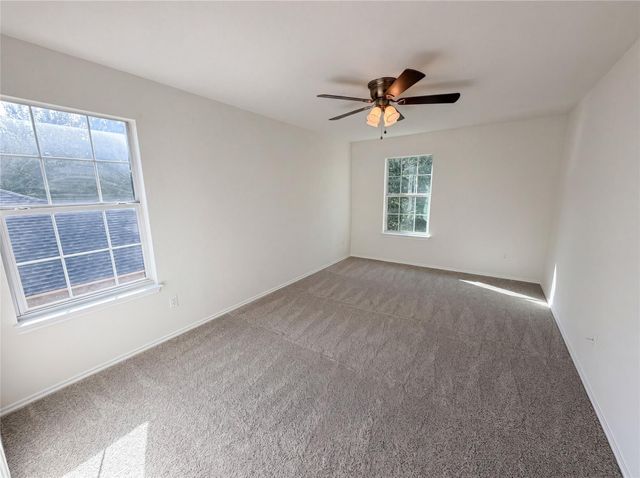 807 Yosemite TRL, Taylor, TX 76574
