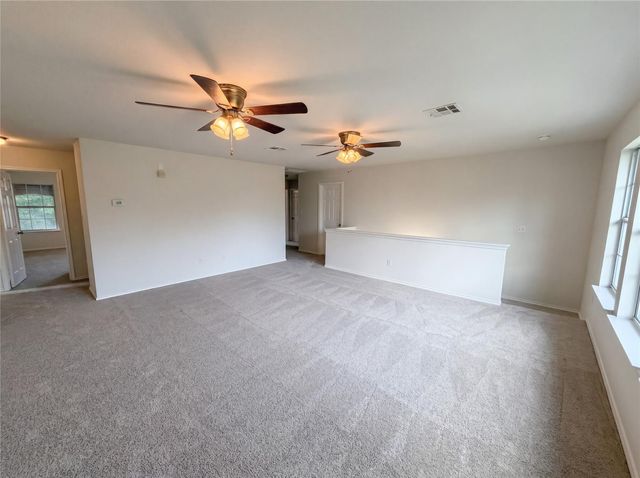 807 Yosemite TRL, Taylor, TX 76574
