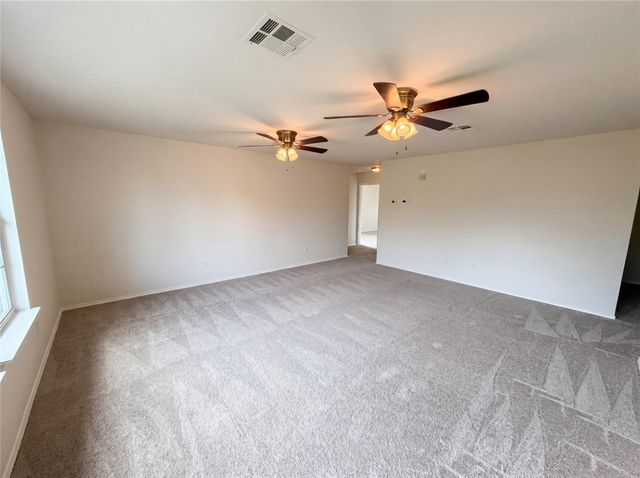 807 Yosemite TRL, Taylor, TX 76574