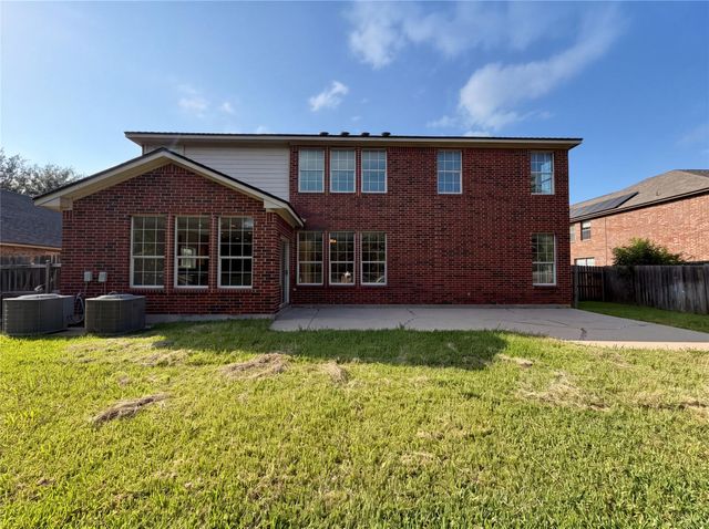 807 Yosemite TRL, Taylor, TX 76574