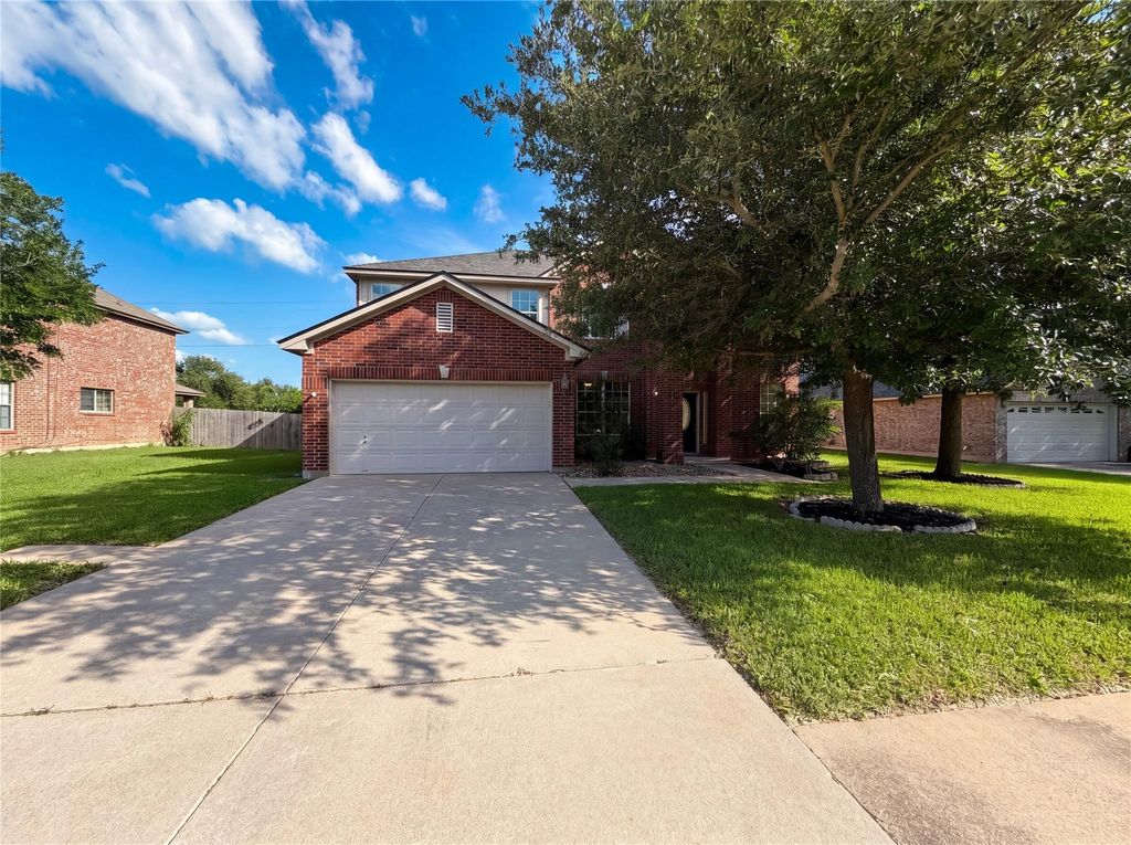 807 Yosemite TRL, Taylor, TX 76574