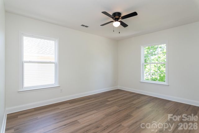 123 Glade Valley Avenue, Mooresville, NC 28117