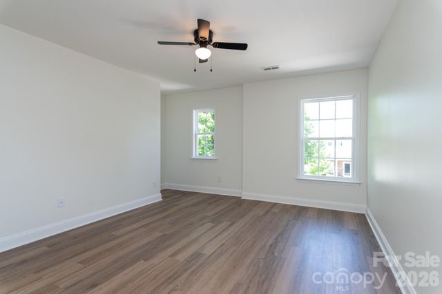 123 Glade Valley Avenue, Mooresville, NC 28117