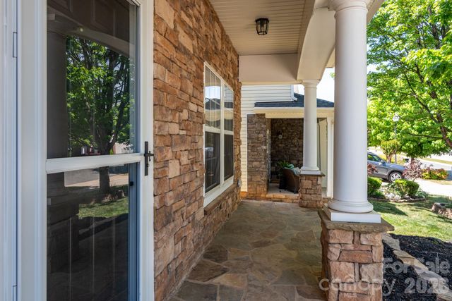 123 Glade Valley Avenue, Mooresville, NC 28117