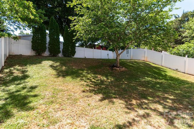 123 Glade Valley Avenue, Mooresville, NC 28117