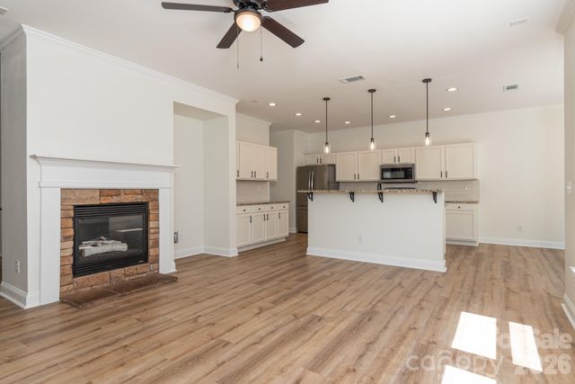 123 Glade Valley Avenue, Mooresville, NC 28117
