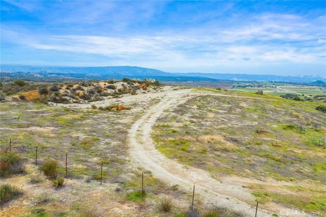 41120 Jojoba Hills, Aguanga, CA 92536
