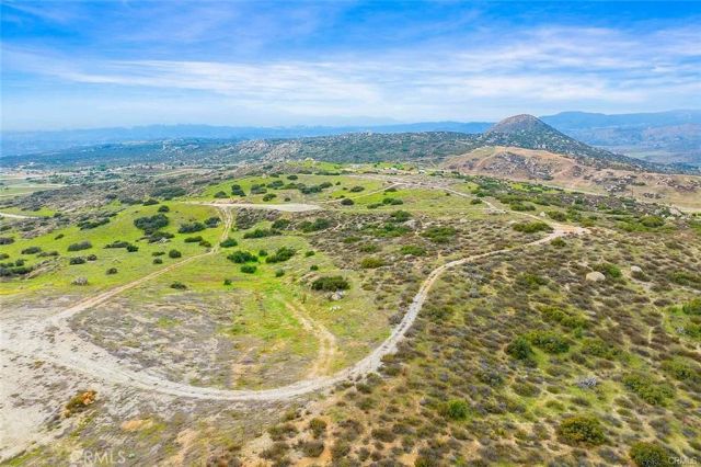 41120 Jojoba Hills, Aguanga, CA 92536