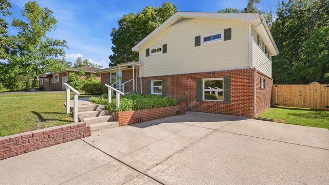 124 Coffman Drive, Fort Oglethorpe, GA 30742