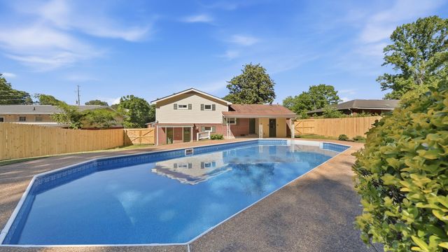 124 Coffman Drive, Fort Oglethorpe, GA 30742