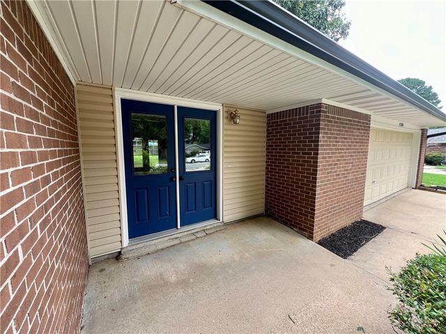 4104 Broken Arrow, Springdale, AR 72764