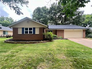 4104 Broken Arrow, Springdale, AR 72764