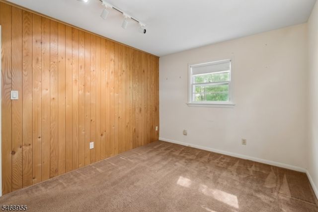 24 Layng Ter, Springfield Twp., NJ 07081
