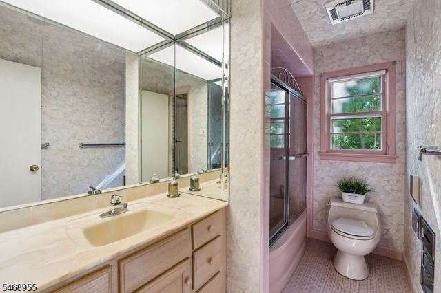 24 Layng Ter, Springfield Twp., NJ 07081