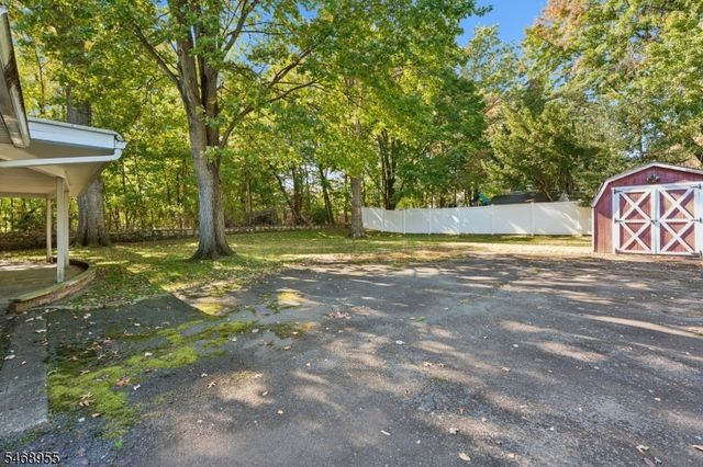 24 Layng Ter, Springfield Twp., NJ 07081