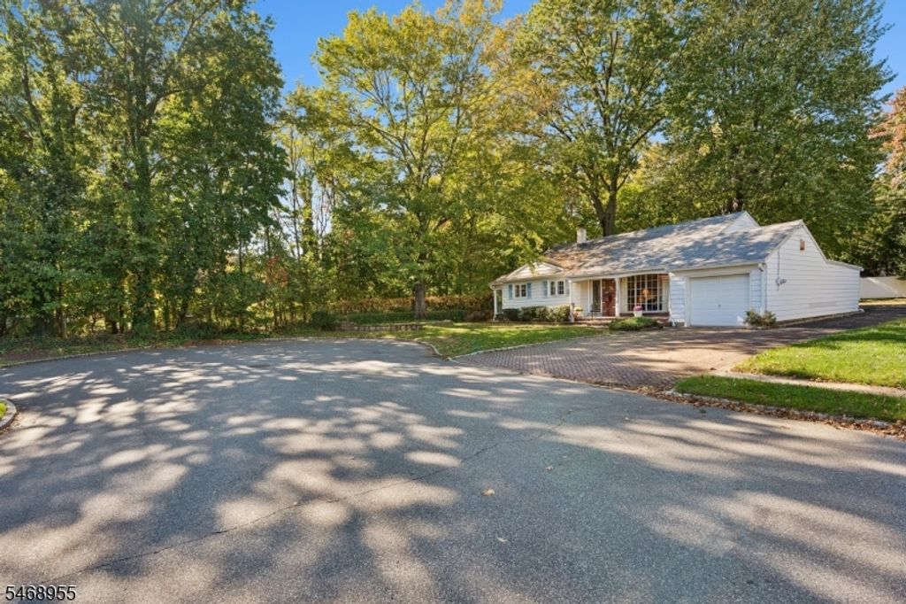 24 Layng Ter, Springfield Twp., NJ 07081 — photo 2