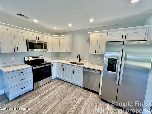 317 Hillsboro Ln, Springfield, KY 40069