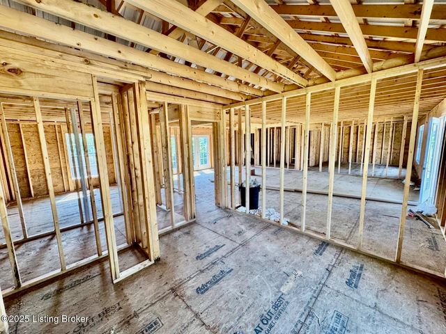 317 Hillsboro Ln, Springfield, KY 40069