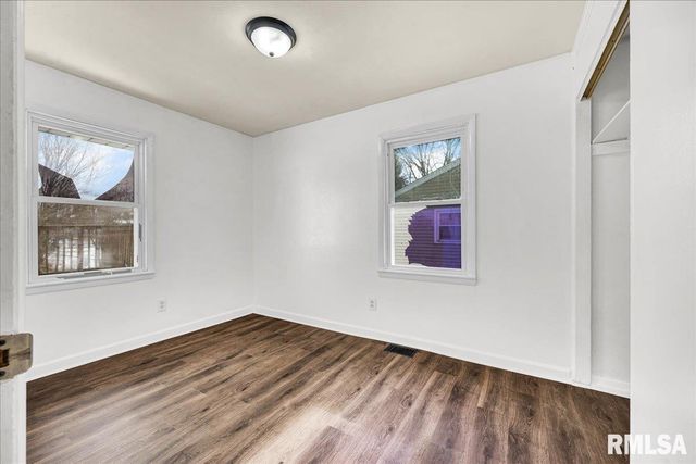 5128 N RENWOOD Avenue, Peoria, IL 61614