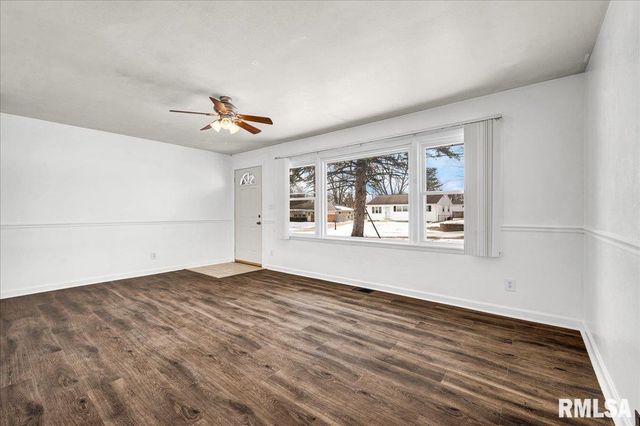 5128 N RENWOOD Avenue, Peoria, IL 61614