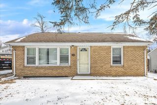 5128 N RENWOOD Avenue, Peoria, IL 61614