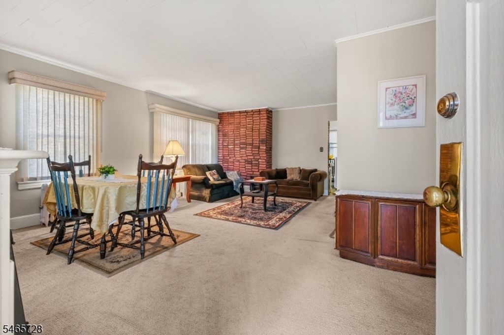 646 E 2ND AVE, Roselle Boro, NJ 07203 — photo 3