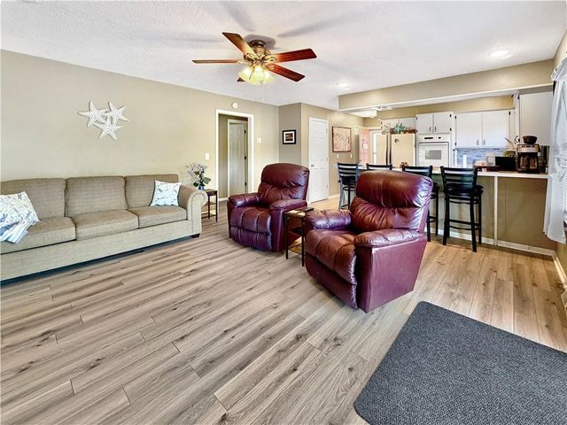 2355 Lick Creek Road, Edwards, MO 65326