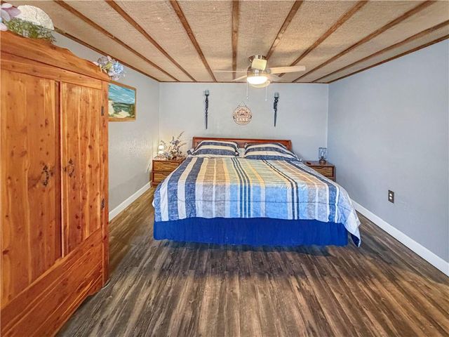 2355 Lick Creek Road, Edwards, MO 65326