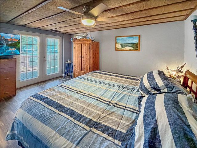 2355 Lick Creek Road, Edwards, MO 65326
