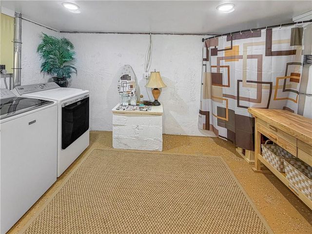 2355 Lick Creek Road, Edwards, MO 65326