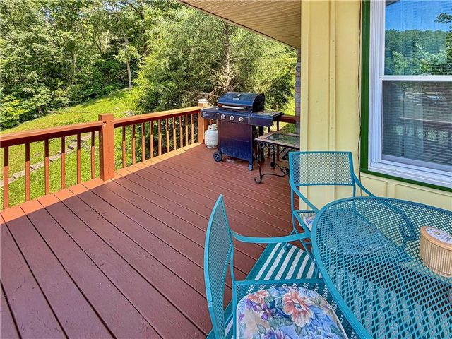 2355 Lick Creek Road, Edwards, MO 65326