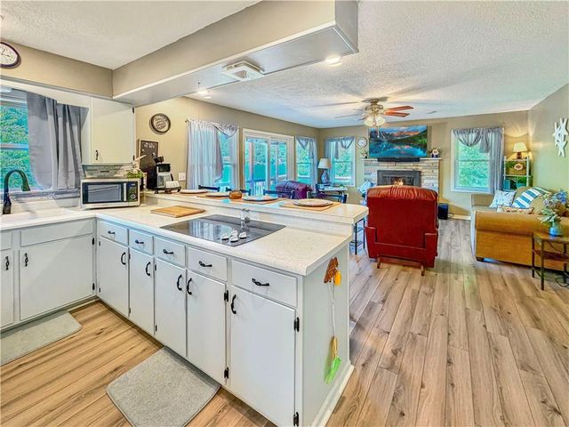 2355 Lick Creek Road, Edwards, MO 65326