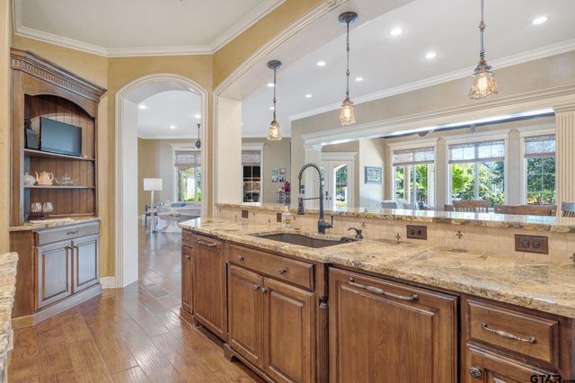 7120 Nottaway Dr, Tyler, TX 75703