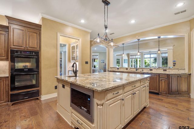 7120 Nottaway Dr, Tyler, TX 75703