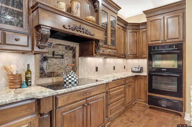 7120 Nottaway Dr, Tyler, TX 75703