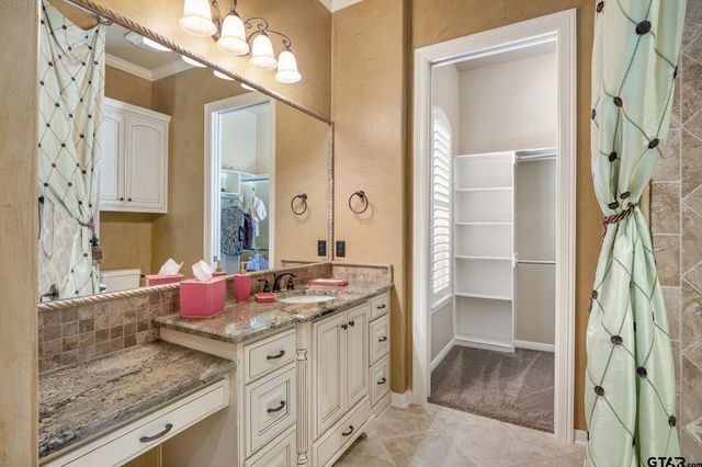 7120 Nottaway Dr, Tyler, TX 75703