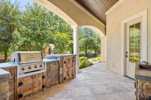 7120 Nottaway Dr, Tyler, TX 75703